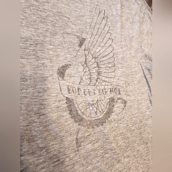 ** 2/$20 ** Paper Denim & Cloth "Forget Me Not" Tee ** vintage** - Picture 2 of 5